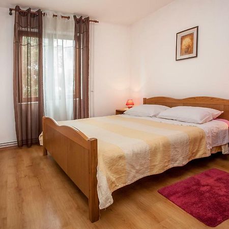 Apartment Regina Rovinj Exterior foto